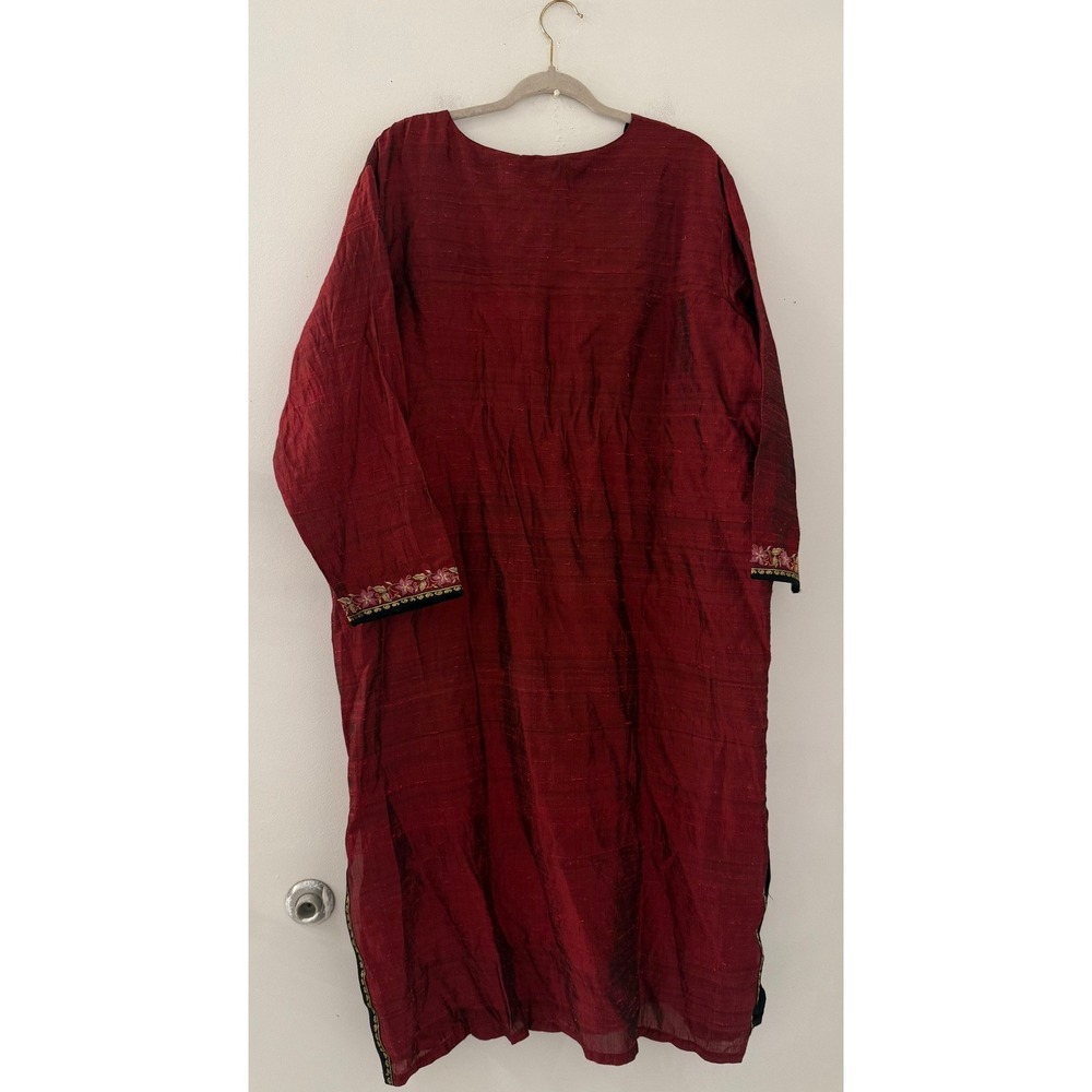 Smithsonian Institution Women's Red Embroidered Tunic Top Size Large Bohemian - Picture 5 of 6